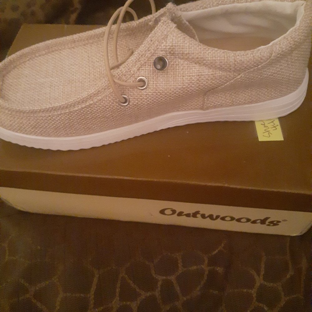 Brand new pair of shoes never have been worn